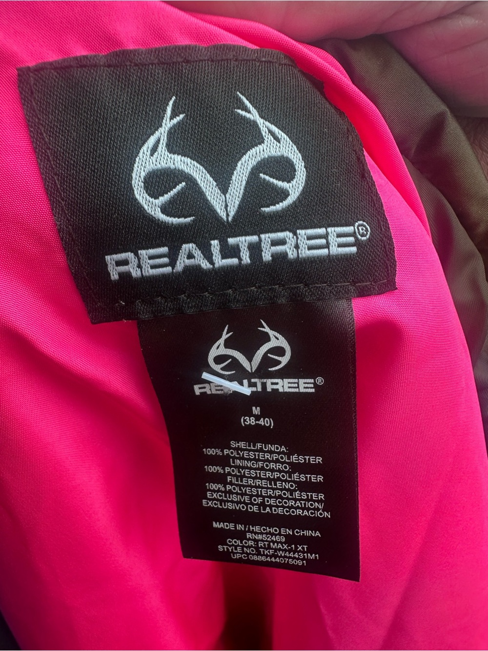 3M Thinsulate Women's Realtree Camo Jacket with Pink Logo - Picture 10 of 11